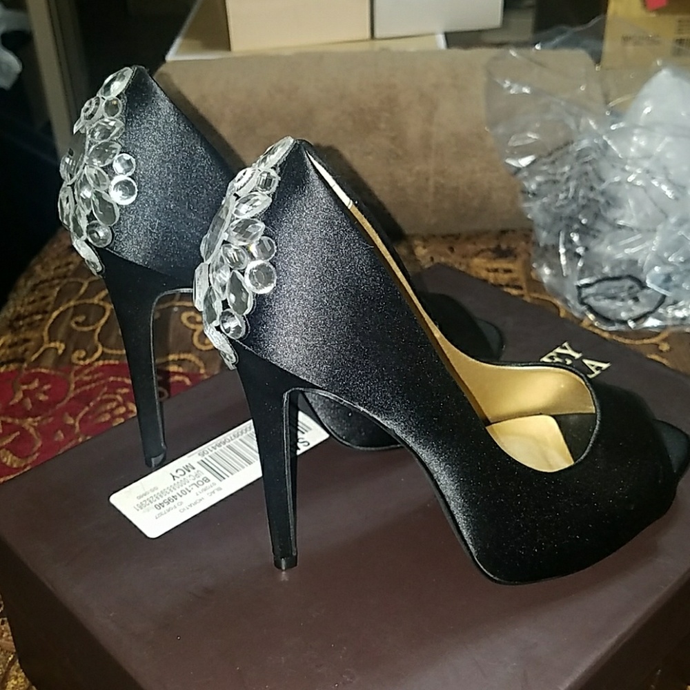 Badgley Mischka shoes